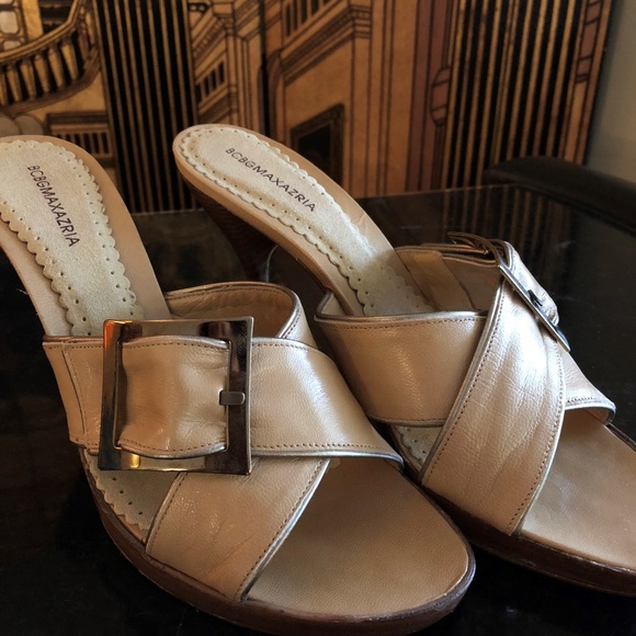 BCBG MAXAZARIA EU 39 US 8.5-9 - Picture 2 of 5